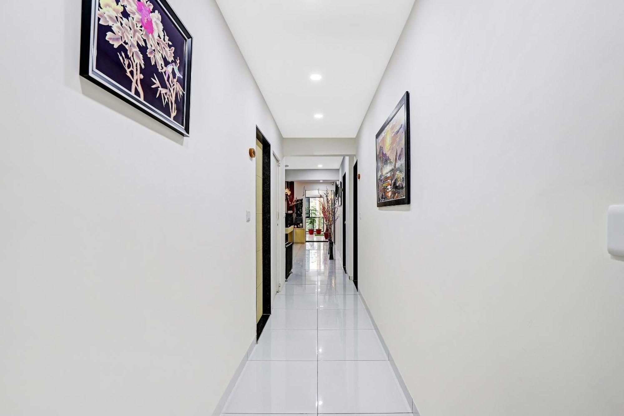 Hotel O La Veera Ahmedabad Exterior foto